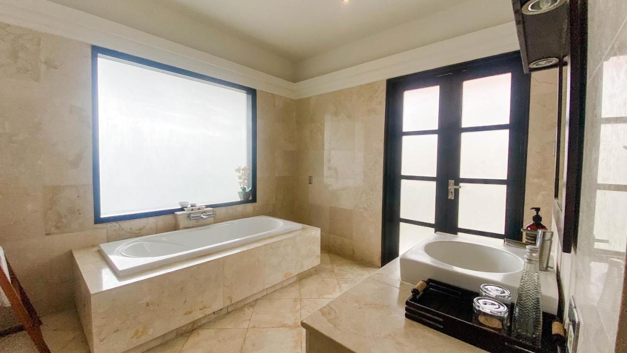 Cometa Villas Seminyak By Premier Hospitality Asia Kültér fotó